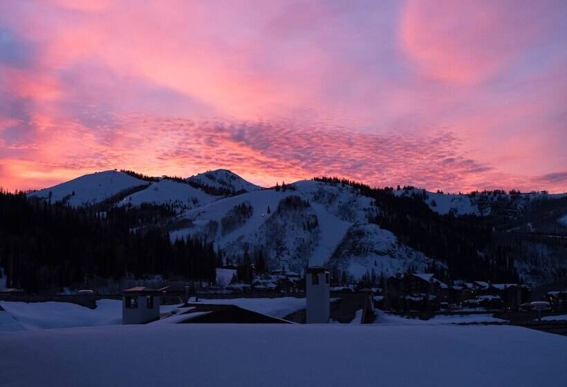 فندق Stein Eriksen Residences