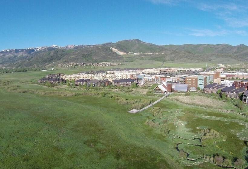 فندق Stein Eriksen Residences