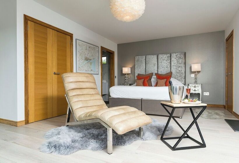 Hotelli The Hideaway Experience