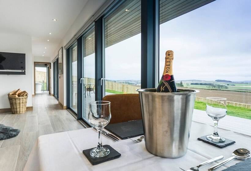 Hotelli The Hideaway Experience