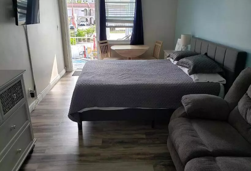 مُتل Ashley Brooke Beach Resort