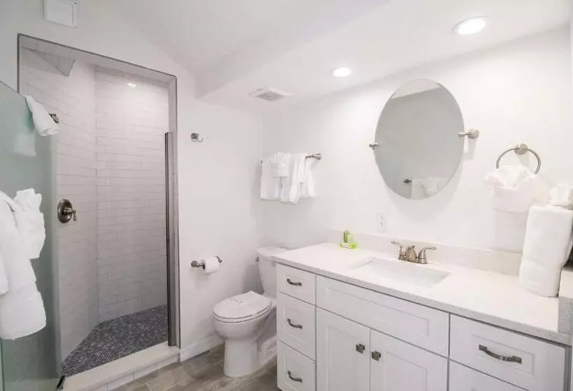 Seabreeze At Anna Maria Island Inn