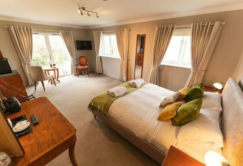 مسافرخانه The Manor At Abberley