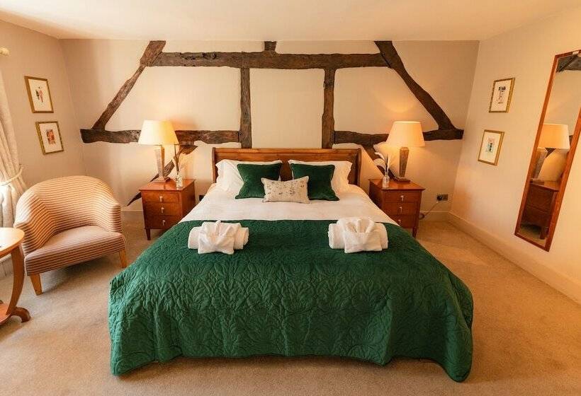 مسافرخانه The Manor At Abberley