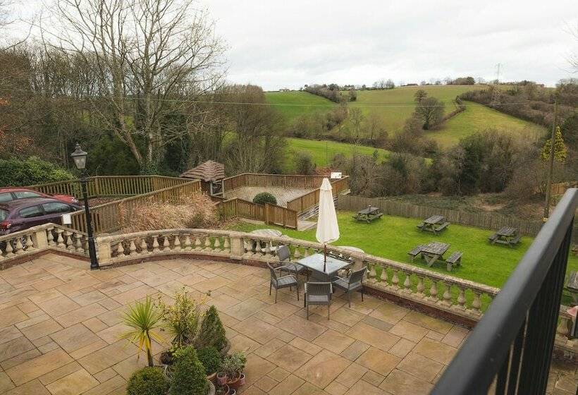 مسافرخانه The Manor At Abberley