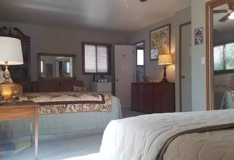 Yosemite Plaisance Bed & Breakfast
