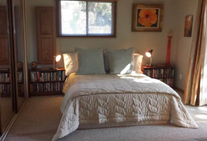 Yosemite Plaisance Bed & Breakfast