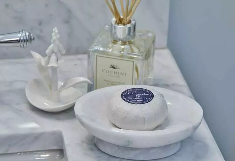 تختخواب و صبحانه The Smith Steiner