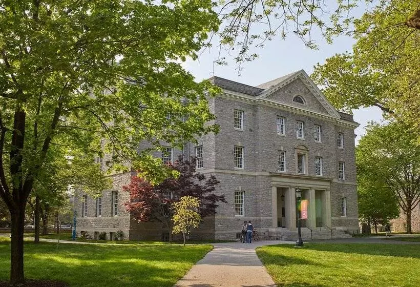 تختخواب و صبحانه The Smith Steiner