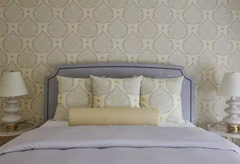 تختخواب و صبحانه The Smith Steiner