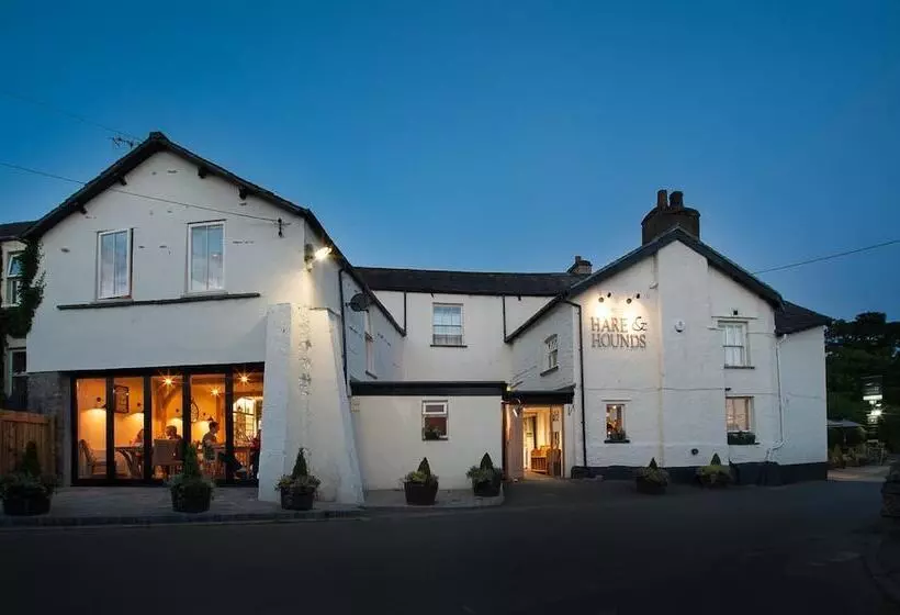 مسافرخانه Hare & Hounds