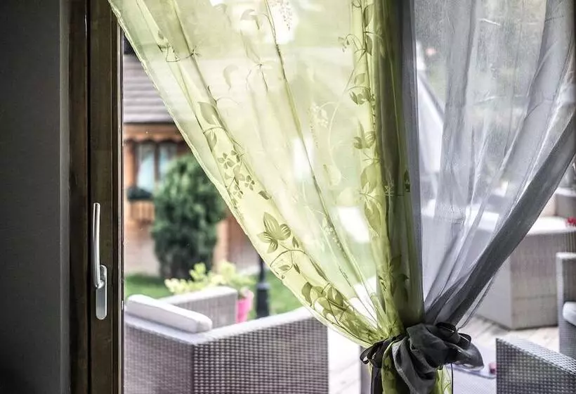 ホテル Altis Val Vert