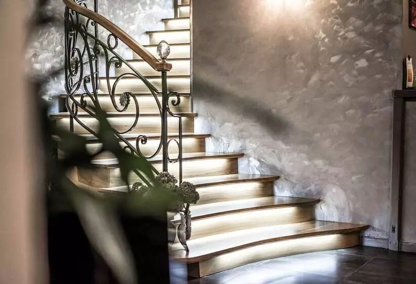 ホテル Altis Val Vert