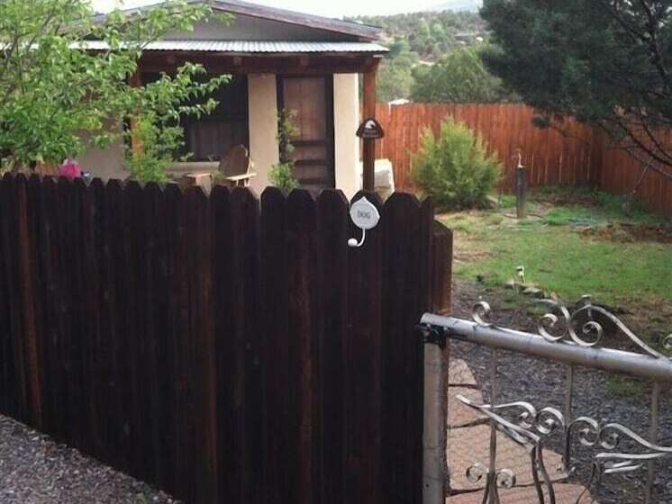 Отель Bear Mountain Lodge