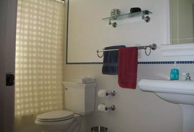 Hotelli Bear Mountain Lodge