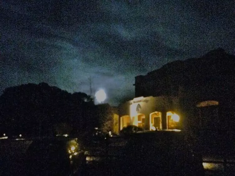 Hotelli Bear Mountain Lodge