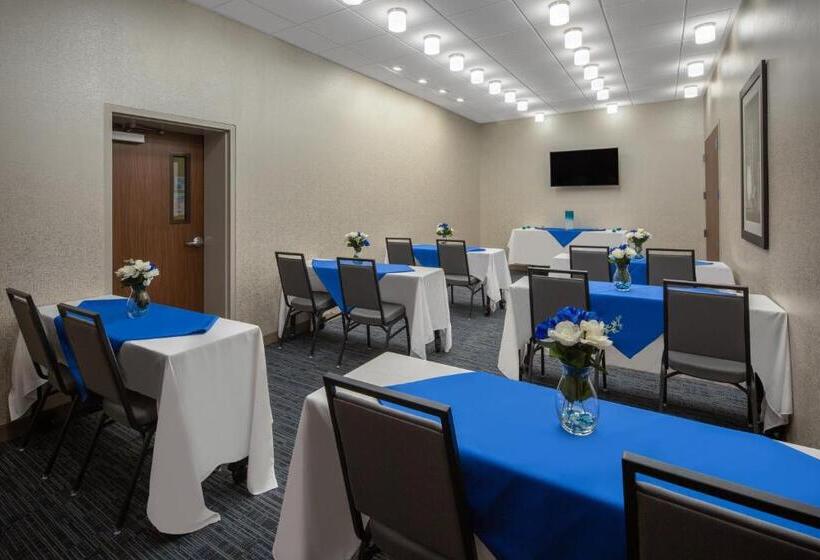 فندق Holiday Inn Express & Suites   Chico, An Ihg