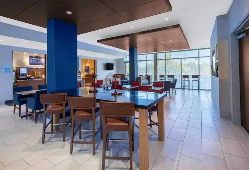 Hotelli Holiday Inn Express & Suites   Chico, An Ihg