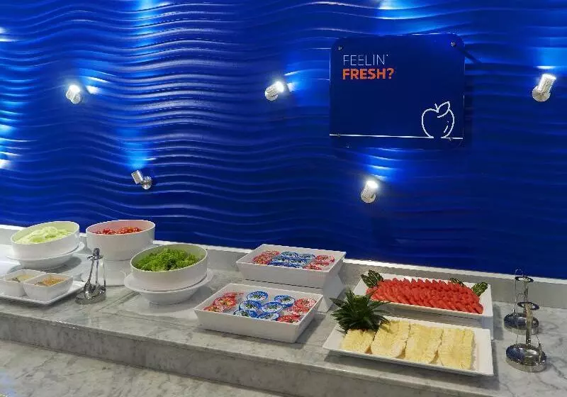 Hotelli Holiday Inn Express Pattaya Central By Ihg