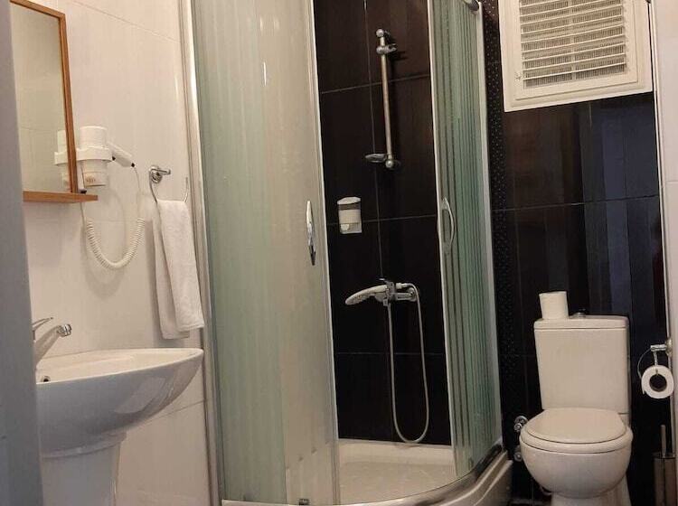 فندق Maidos Suites