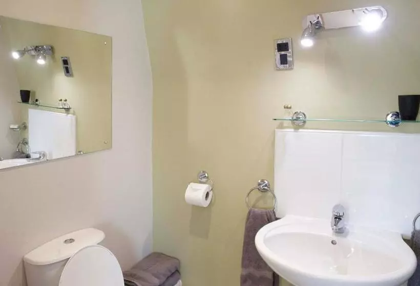 Hotelli Rose And Crown