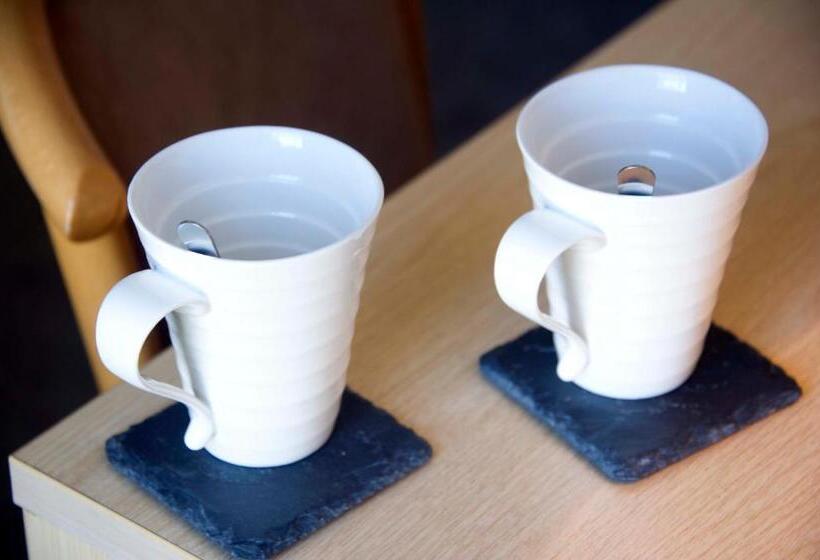 فندق Rose And Crown