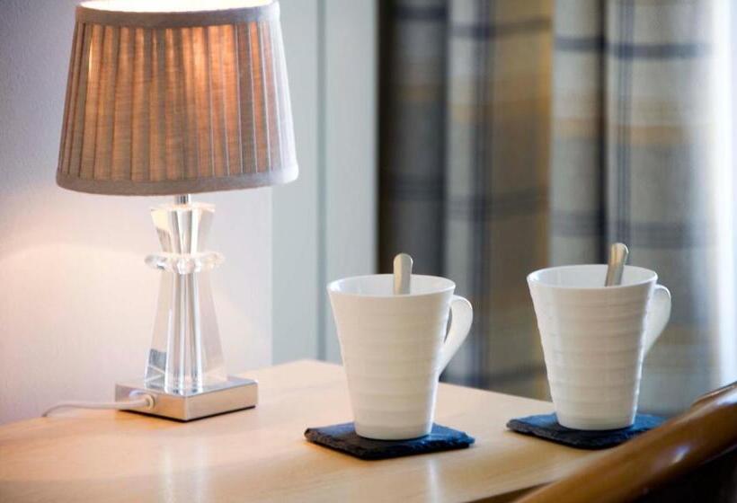 فندق Rose And Crown