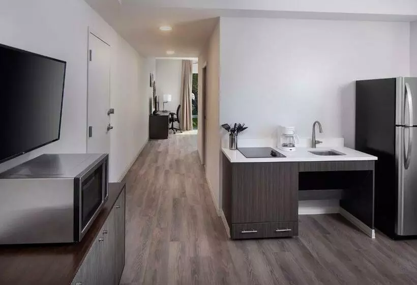 Hotelli Star Suites   A Vero Beach