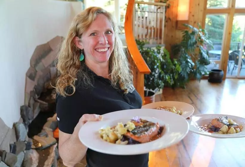 Hotelli Stillpoint Lodge   All Inclusive