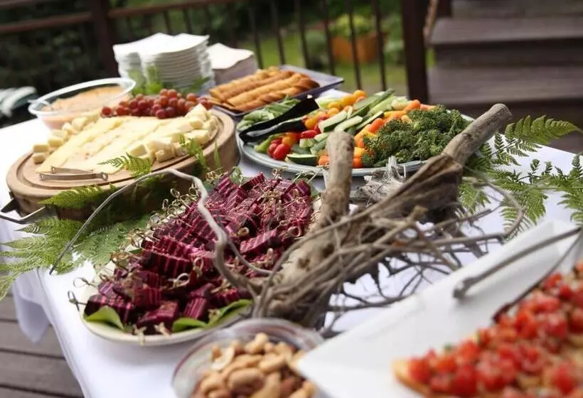 Hotelli Stillpoint Lodge   All Inclusive