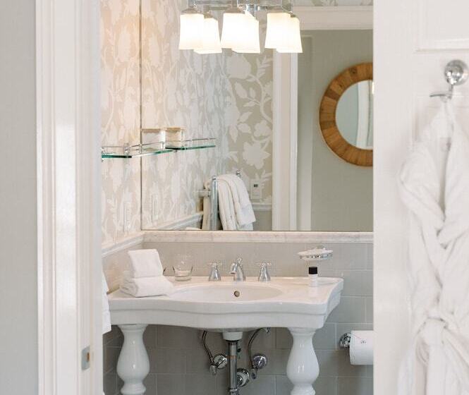 Отель The Georges