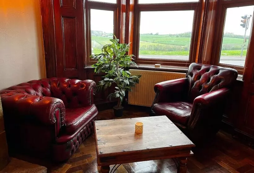 Hotelli The Renishaw