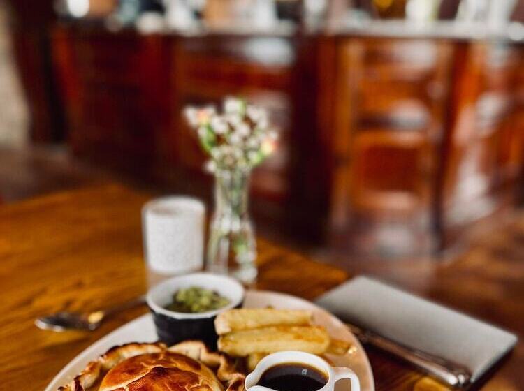 בית מלון כפרי The Renishaw