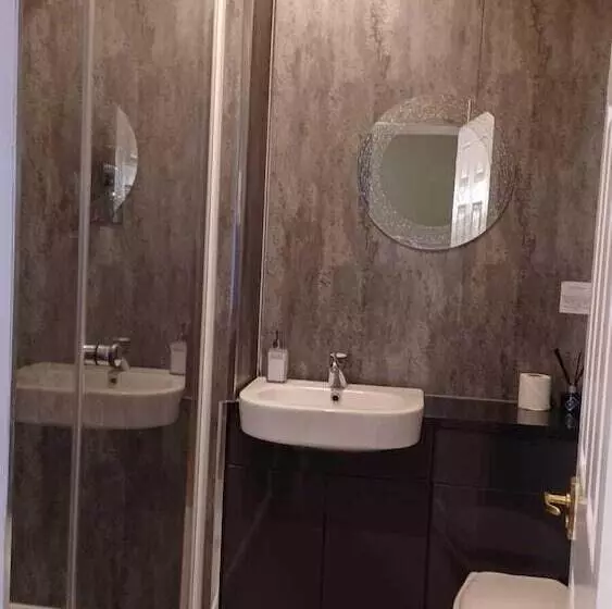 Hotelli The Renishaw