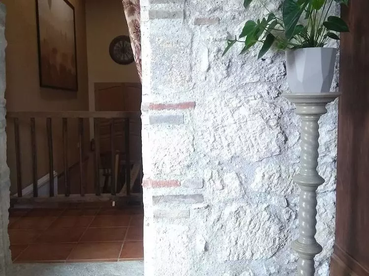 Le Domaine Du Chasselas B&b