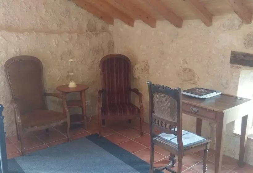 Le Domaine Du Chasselas B&b