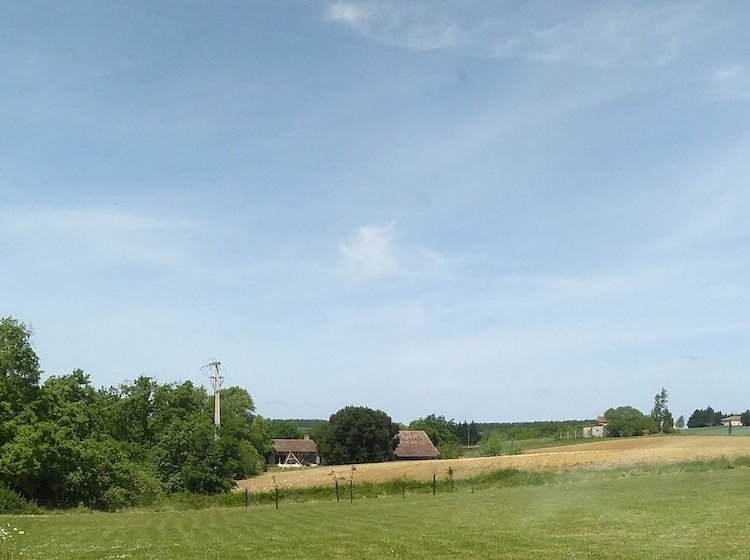 Le Domaine Du Chasselas  B&b