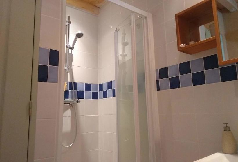 Le Domaine Du Chasselas  B&b