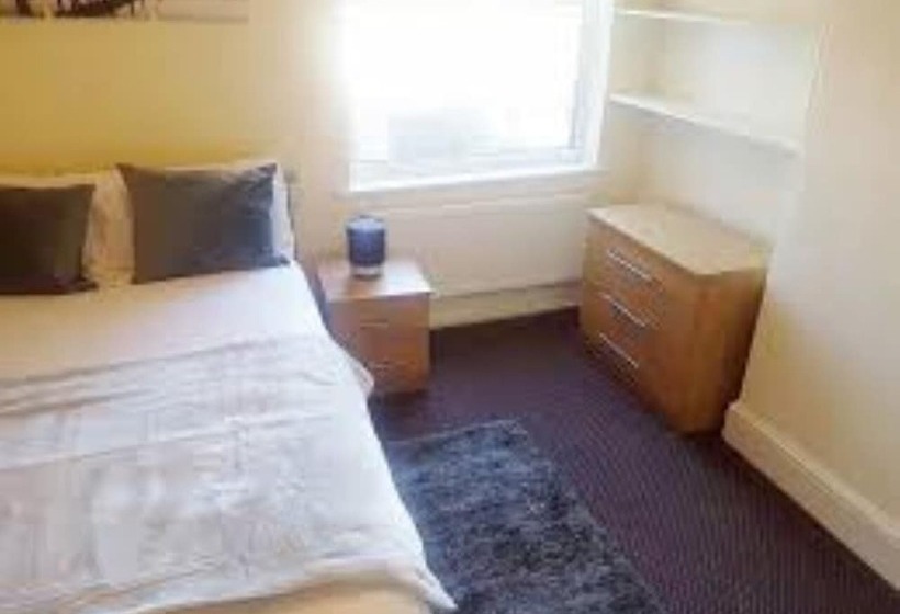 بنسيون Hemel Short Stay