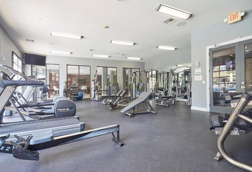 Sonder At East Eleventh