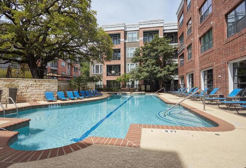 Sonder At East Eleventh