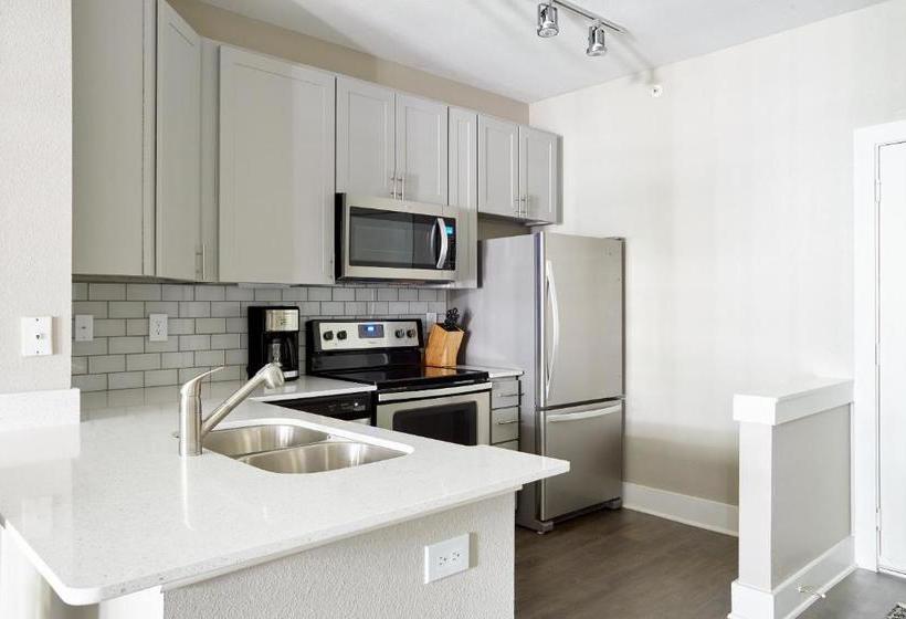 Sonder At East Eleventh