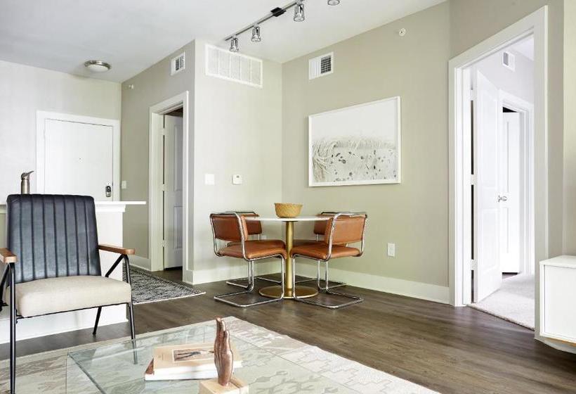 Sonder At East Eleventh