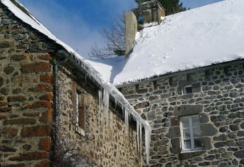 צימר La Ferme De Moulhac