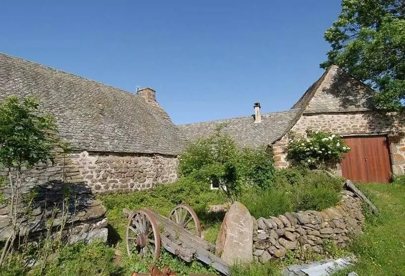 Aamiaismajoitus (B&B) La Ferme De Moulhac