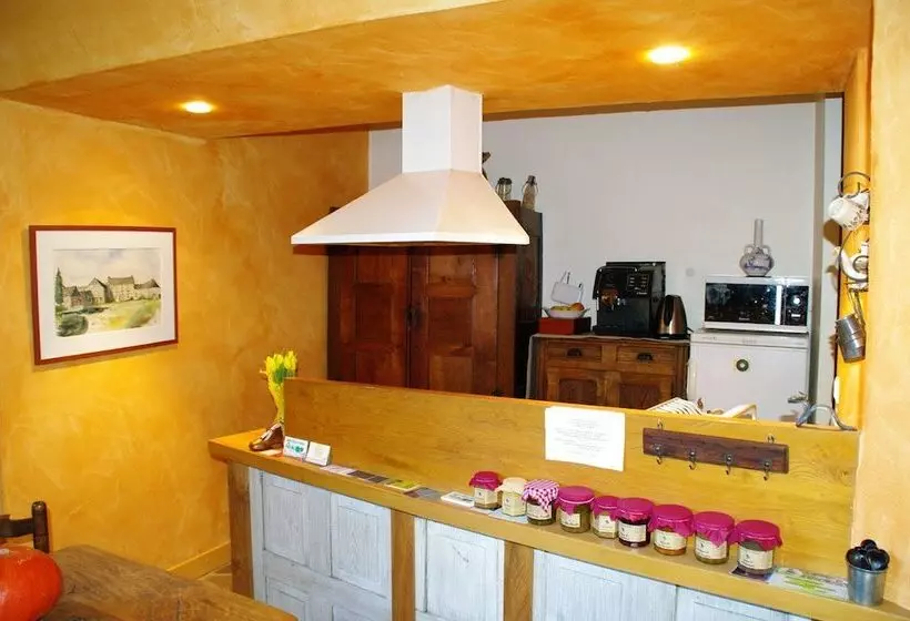 Aamiaismajoitus (B&B) La Ferme De Moulhac