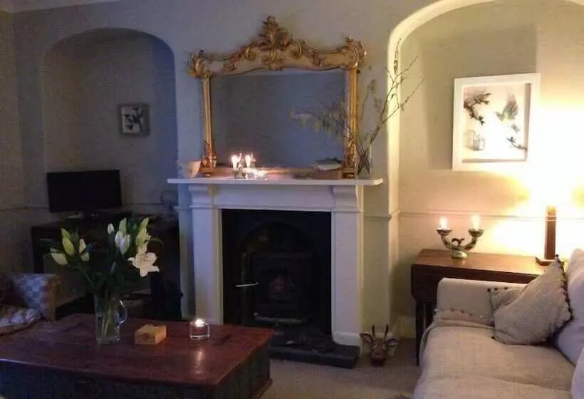 تختخواب و صبحانه Torridge House