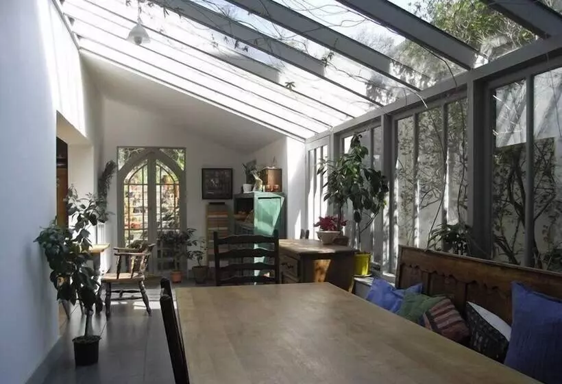 تختخواب و صبحانه Torridge House