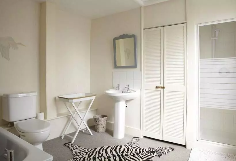 تختخواب و صبحانه Torridge House