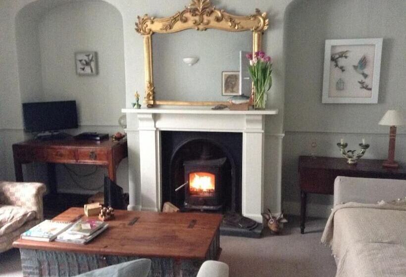 Bed and Breakfast Torridge House